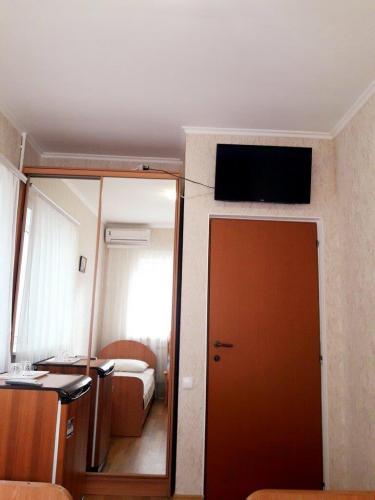Otel Delfin 2 mest 2 beds 11