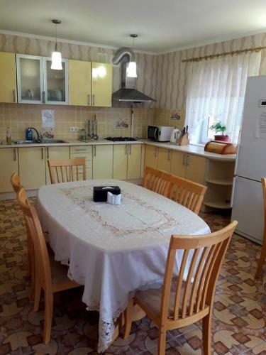 Otel Delfin Kuhnja 4
